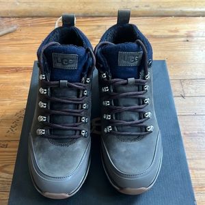 UGG Men's Olivert Boots Slate/Blue | Men’s 7 fits W 8.5/9